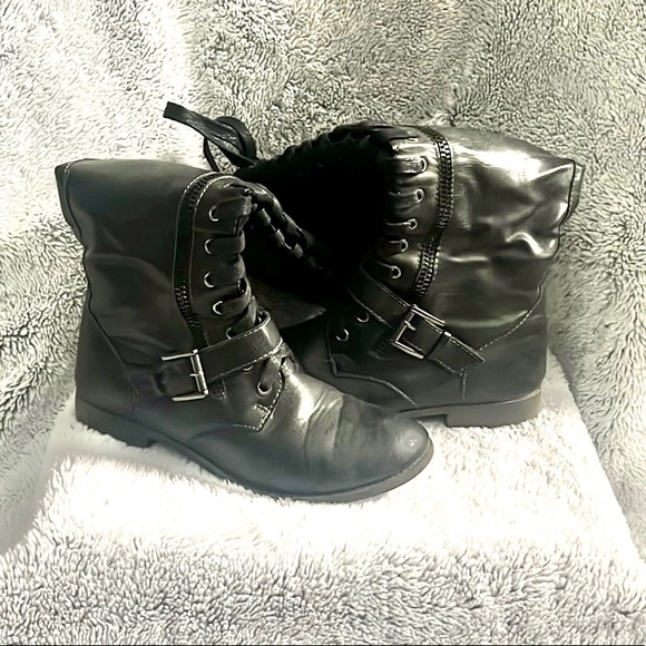 Knee High Lace up Boots - Picture 5 of 5